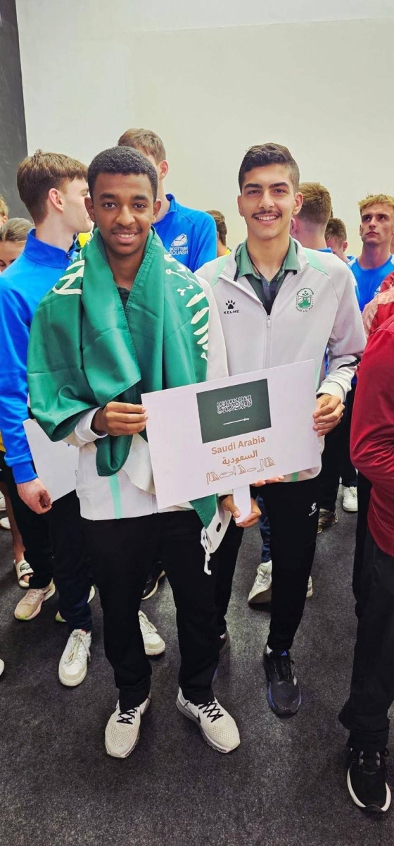 آل نصفان يتأهلون لدور الـ16 في بطولة العالم للاسكواش