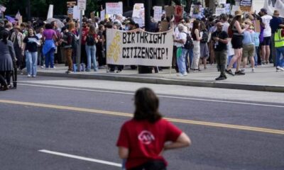 محكمة أمريكية تدعم حماية الجنسية بالميلاد ضد ترمب