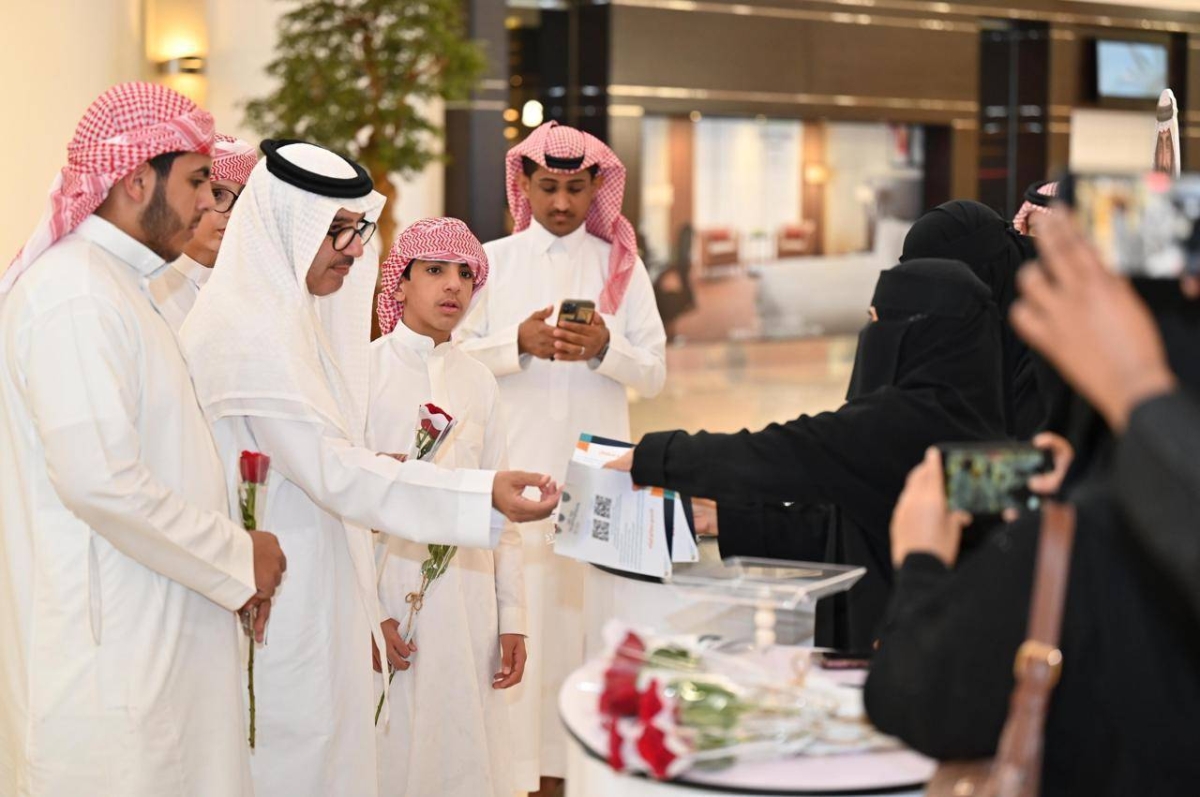 مبادرة خدمتنا بين يديك تنطلق من مركز التنمية بجازان