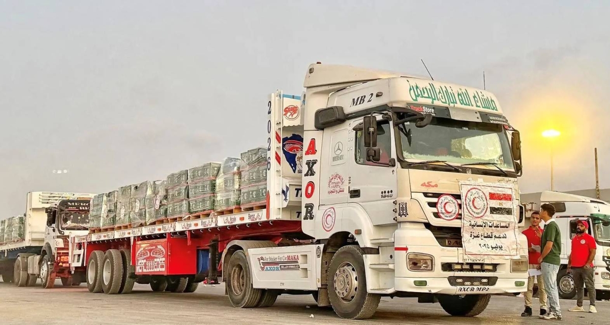 شاحنات إغاثية سعودية تعبر إلى غزة لدعم القطاع