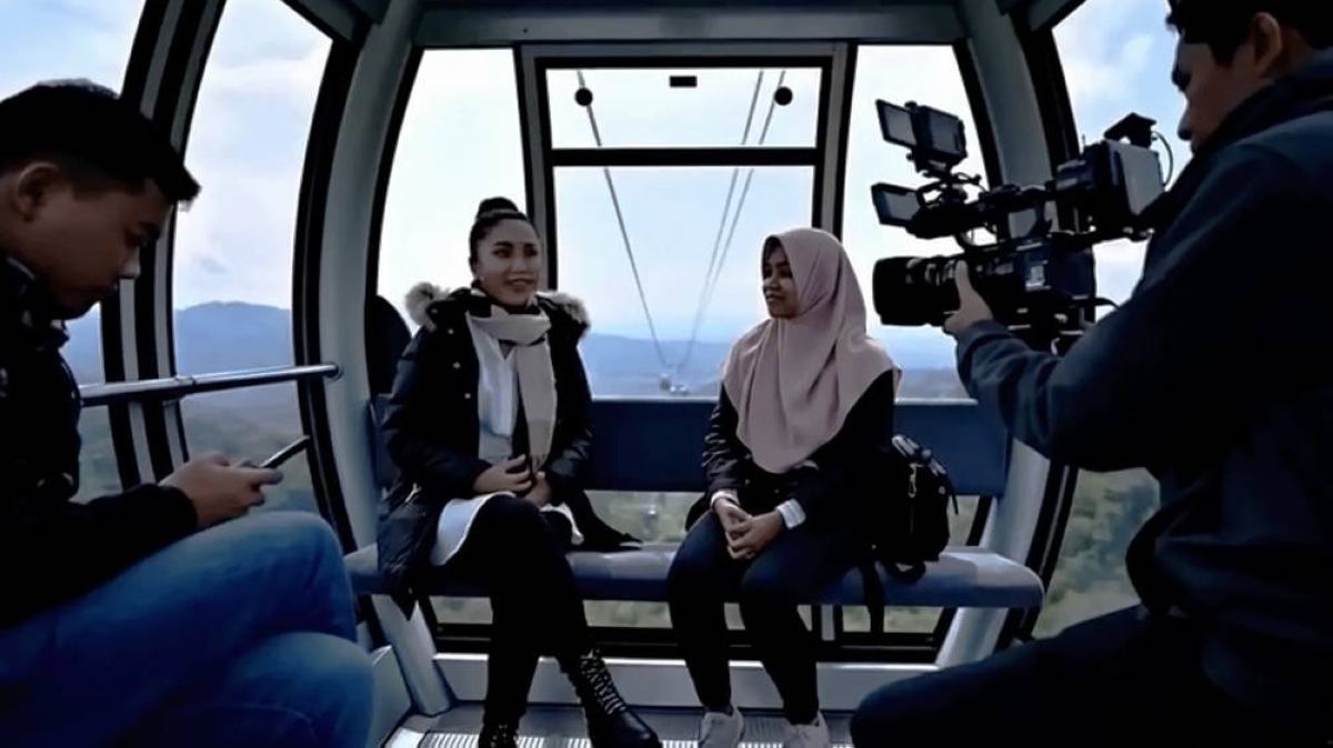 فيديو زائف يضلل زوجين ماليزيين بفتاة وهمية