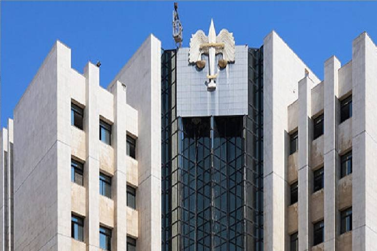 إحالة 4 مسؤولين سوريين سابقين بينهم مفتي الأسد للتحقيق