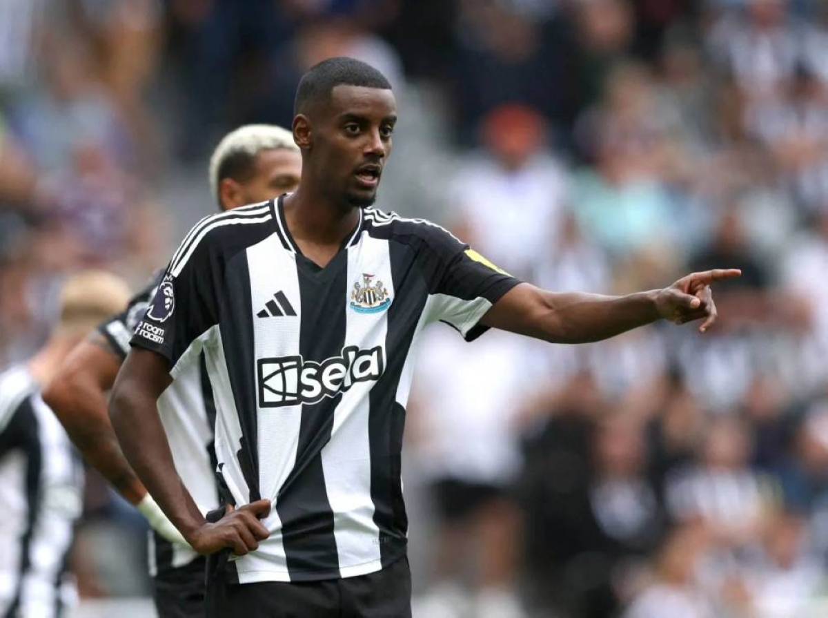 نجم سويدي من أصول إريترية يثير ضجة في انتقالات أوروبا