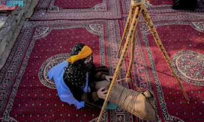 حفيدات الجدات يحيين ذكريات الماضي في مهرجان الأطاولة