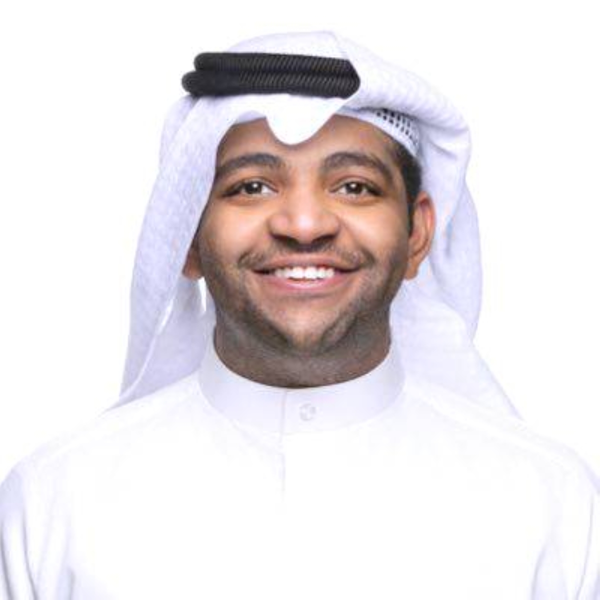 خالد المظفر: تعافي من جلطة وصعود كوميدي في الفن