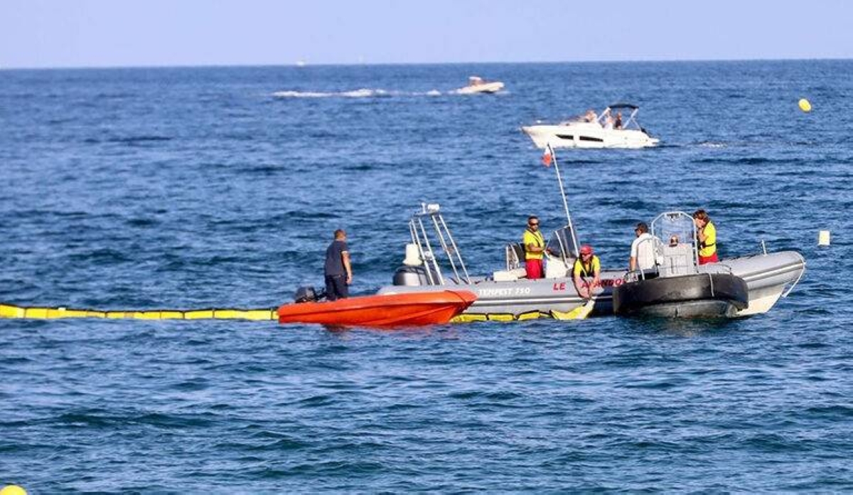 انتشال جثتي طيار ونجله بعد تحطم طائرة في البحر بإسبانيا
