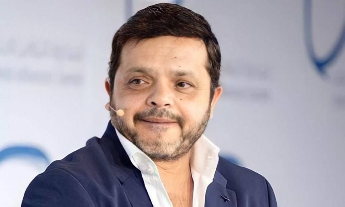 تحذير هنيدي: مخاطر تيك توك على العقول والوعي الشبابي