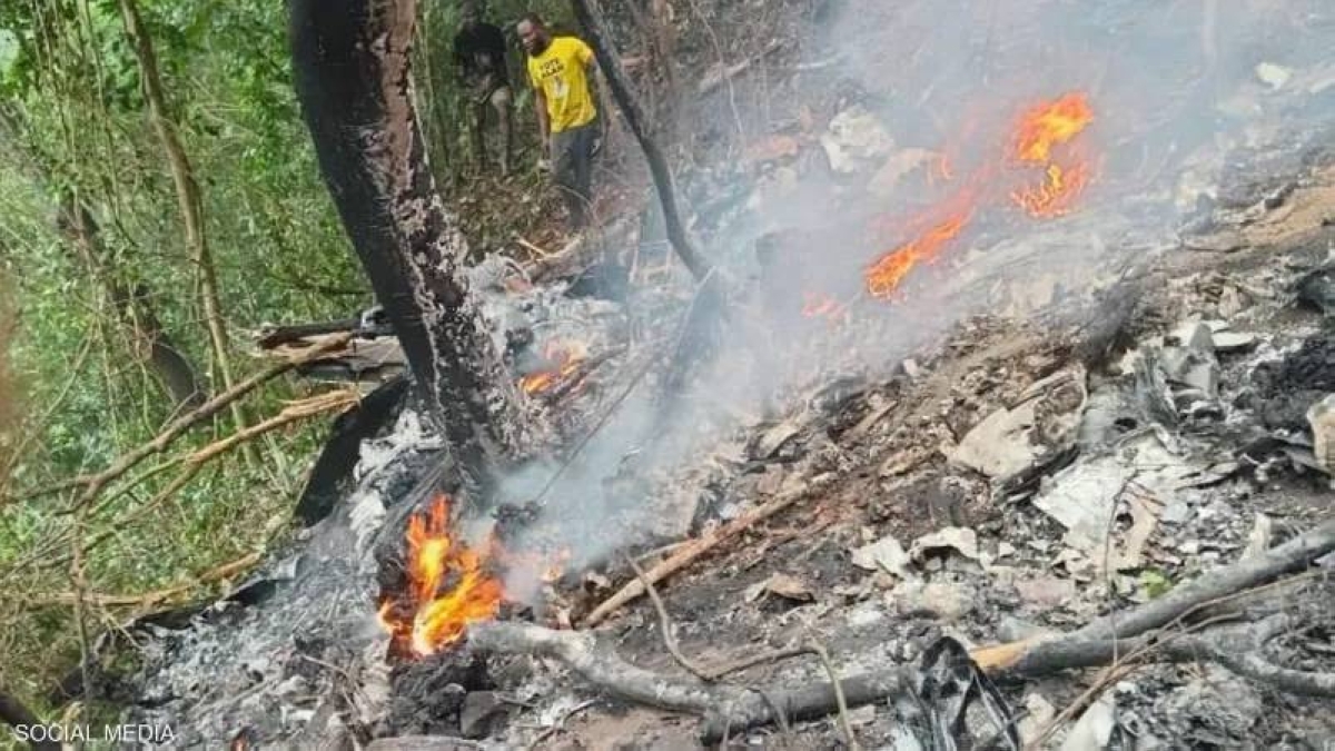 تحطم مروحية غانية يودي بحياة 8 بينهم وزراء الدفاع والبيئة