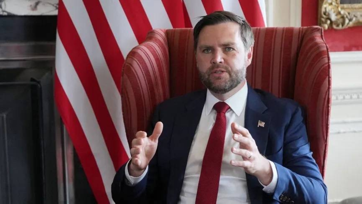 اتصالات أمريكية لتحديد لقاء بين بوتين وزيلينسكي