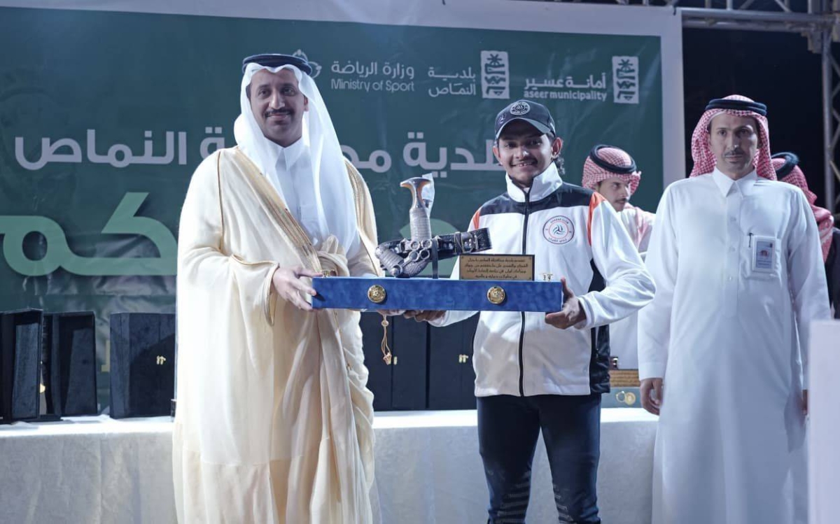 بطولة التقاط الأوتاد تجمع 17 فارساً في صيف النماص