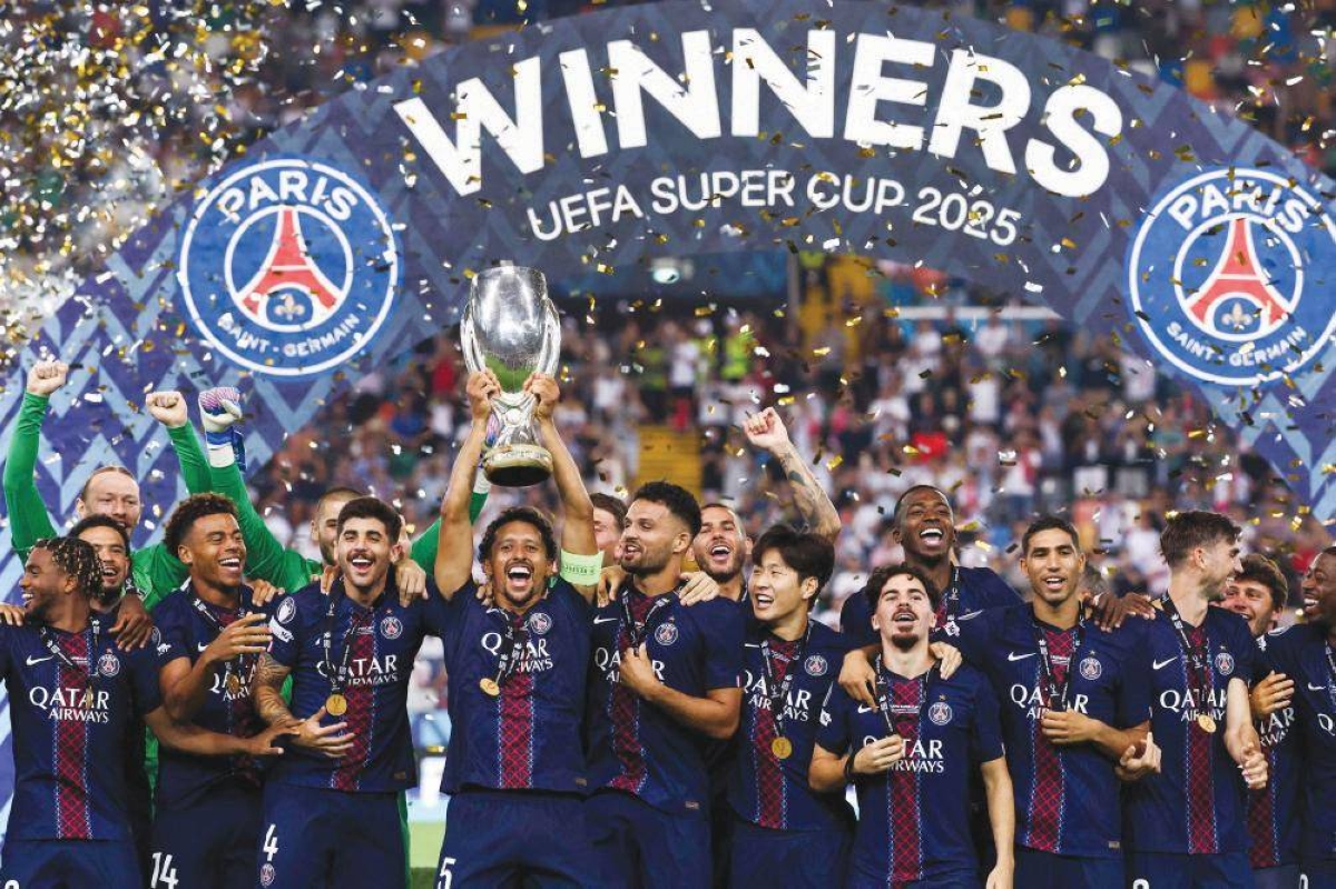 باريس سان جيرمان يهزم توتنهام ويتوج بالسوبر الأوروبي