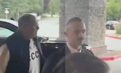 قميص CCCP يثير الجدل قبل قمة ترمب وبوتين