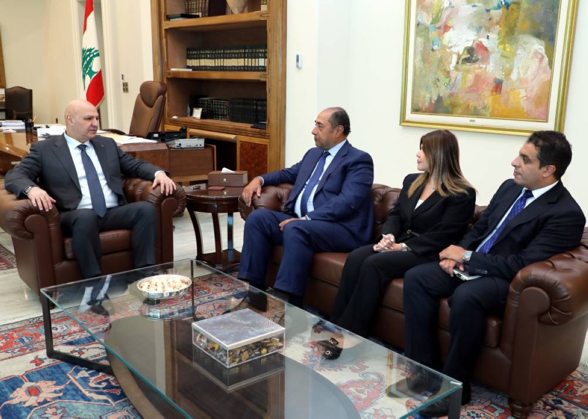 الرئيس اللبناني يؤكد التزامه بحصر السلاح ودعم اليونيفيل