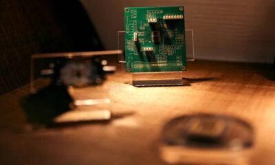 الحكومة الأمريكية تدرس شراء حصص في شركات التكنولوجيا العملاقة