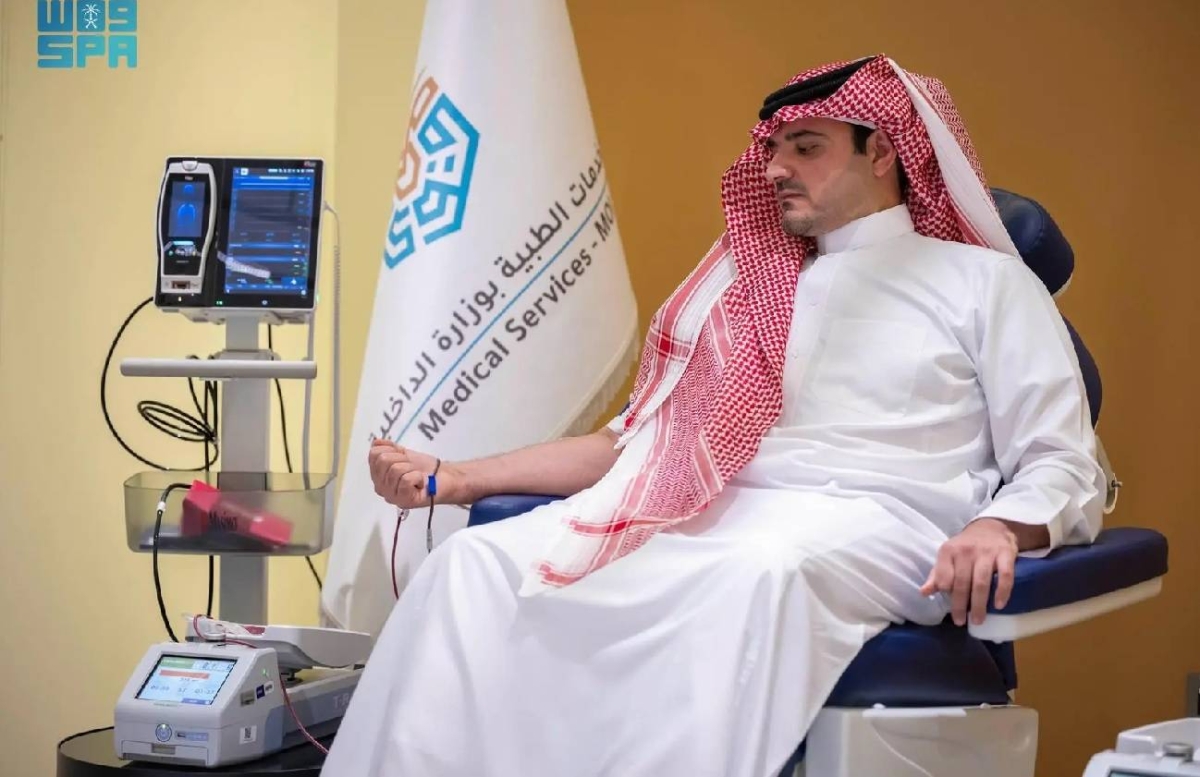 وزير الداخلية يشكر القيادة ويطلق حملة التبرع بالدم