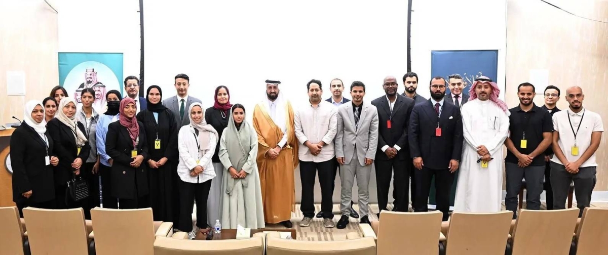 رئيس الغذاء والدواء يجتمع بالمبتعثين السعوديين في واشنطن