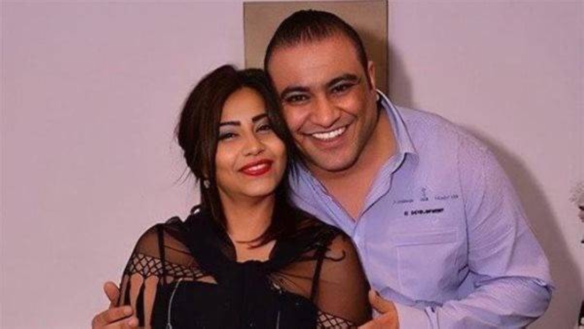 شقيق شيرين عبدالوهاب ينتقد محاميها السابق بشدة