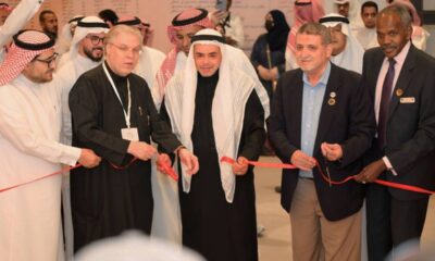 ماجد الغامدي يبدع في ملتقى عزف الحروف بجدة