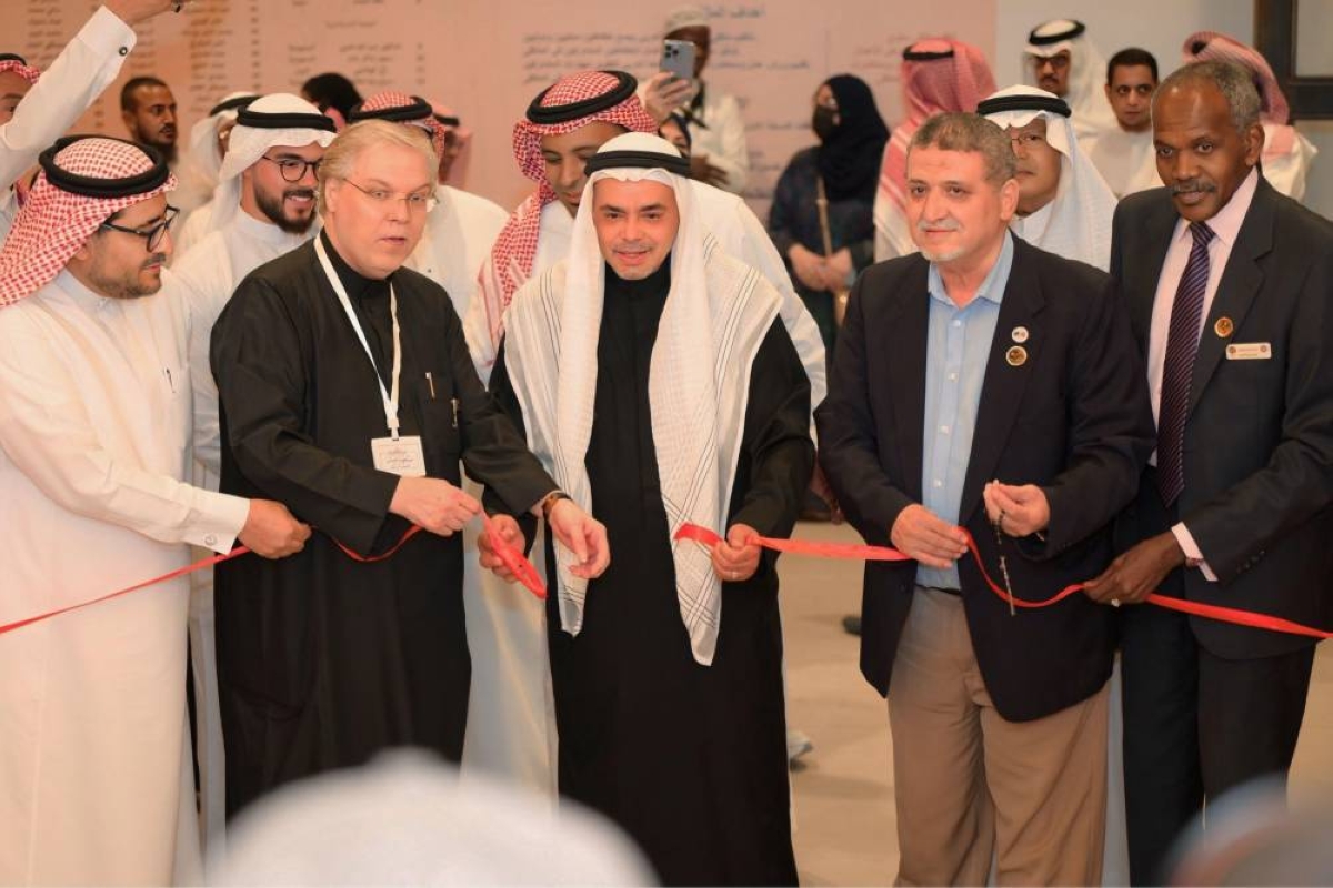 ماجد الغامدي يبدع في ملتقى عزف الحروف بجدة