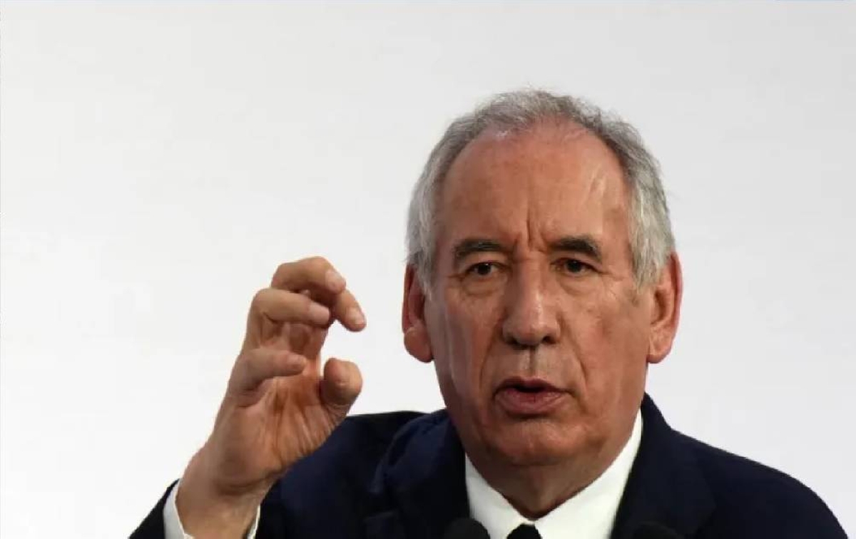 استطلاع: الفرنسيون يدعمون حل البرلمان وانتخابات جديدة