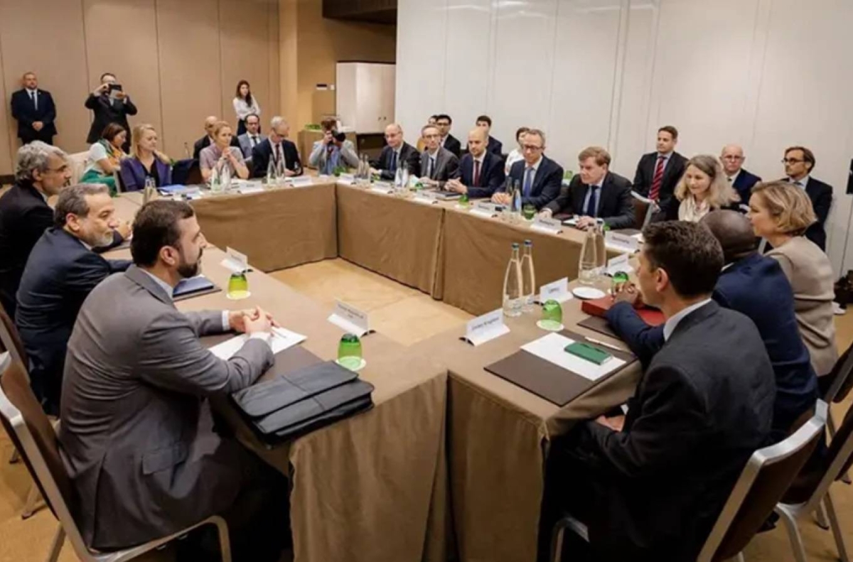 شروط الترويكا الأوروبية لتجنب عقوبات إيران الجديدة