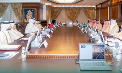 تعزيز التعاون بين وزيري النقل والمواصلات في قطر