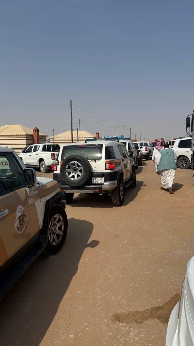 إيقاف مزاد إبل غير نظامي بالرياض وتحذير من الأنشطة المخالفة