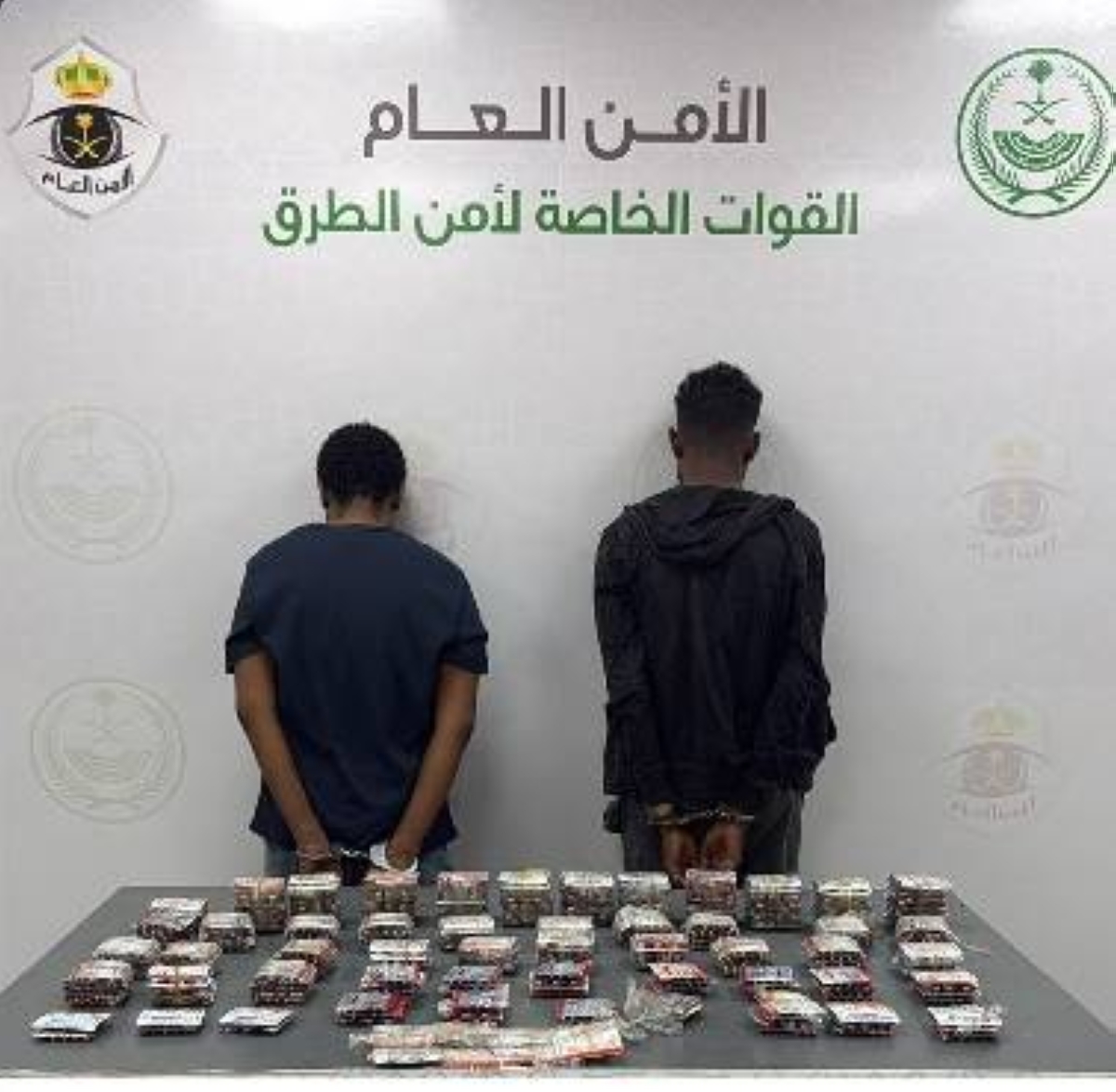 القبض على مقيم بمكة لترويجه 7905 أقراص طبية مخالفة