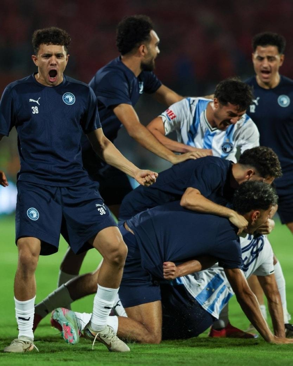 بيراميدز يهزم الأهلي بثنائية مغربية في الدوري المصري