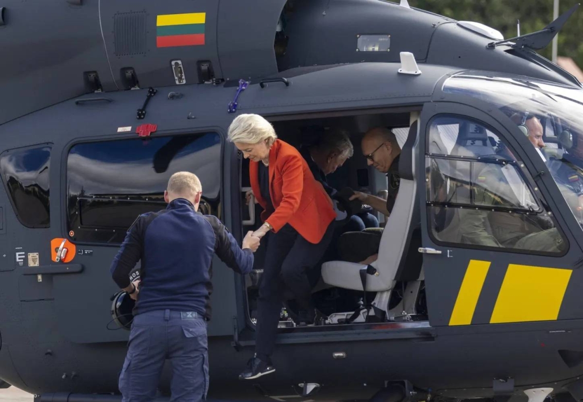 المفوضية الأوروبية: اتهام روسيا بتشويش طائرة الرئيسة