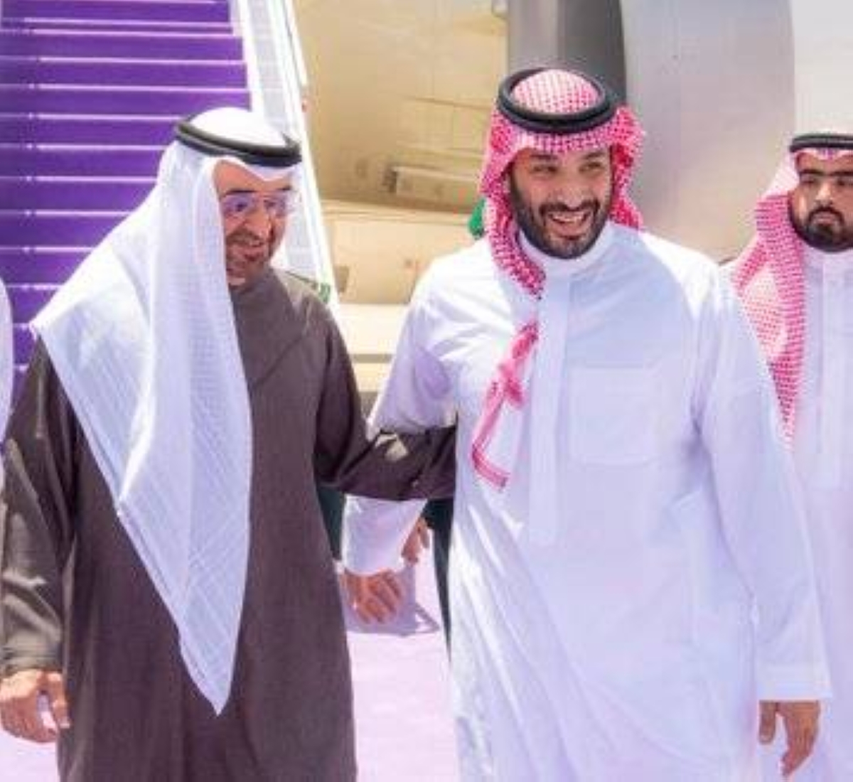 لقاء ولي العهد السعودي ورئيس الإمارات في الرياض