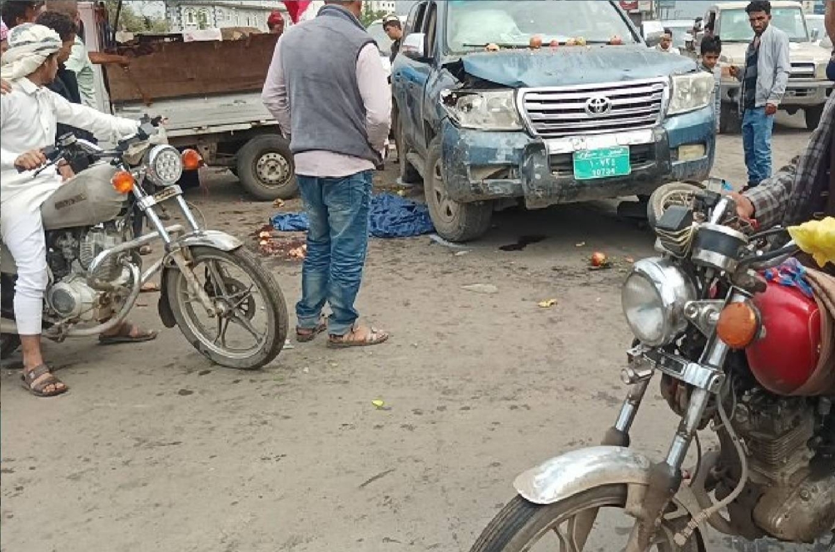 حادث دهس في إب: مراهق حوثي يصدم رجلاً وطفلين