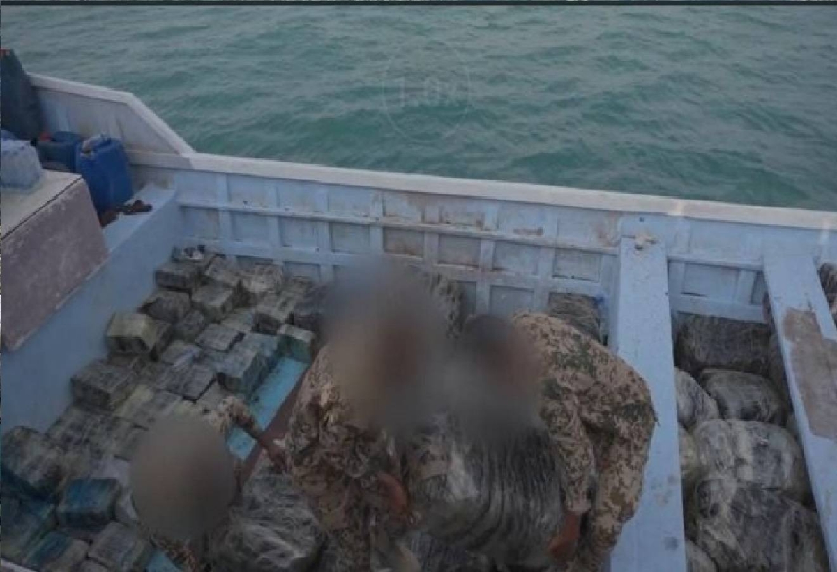 إحباط تهريب أسلحة في البحر الأحمر باليمن