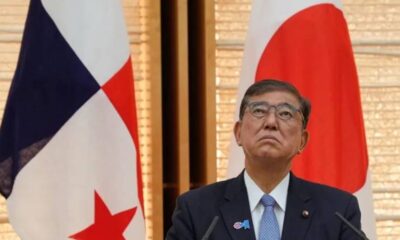 استقالة رئيس وزراء اليابان لتفادي انقسامات حزبية