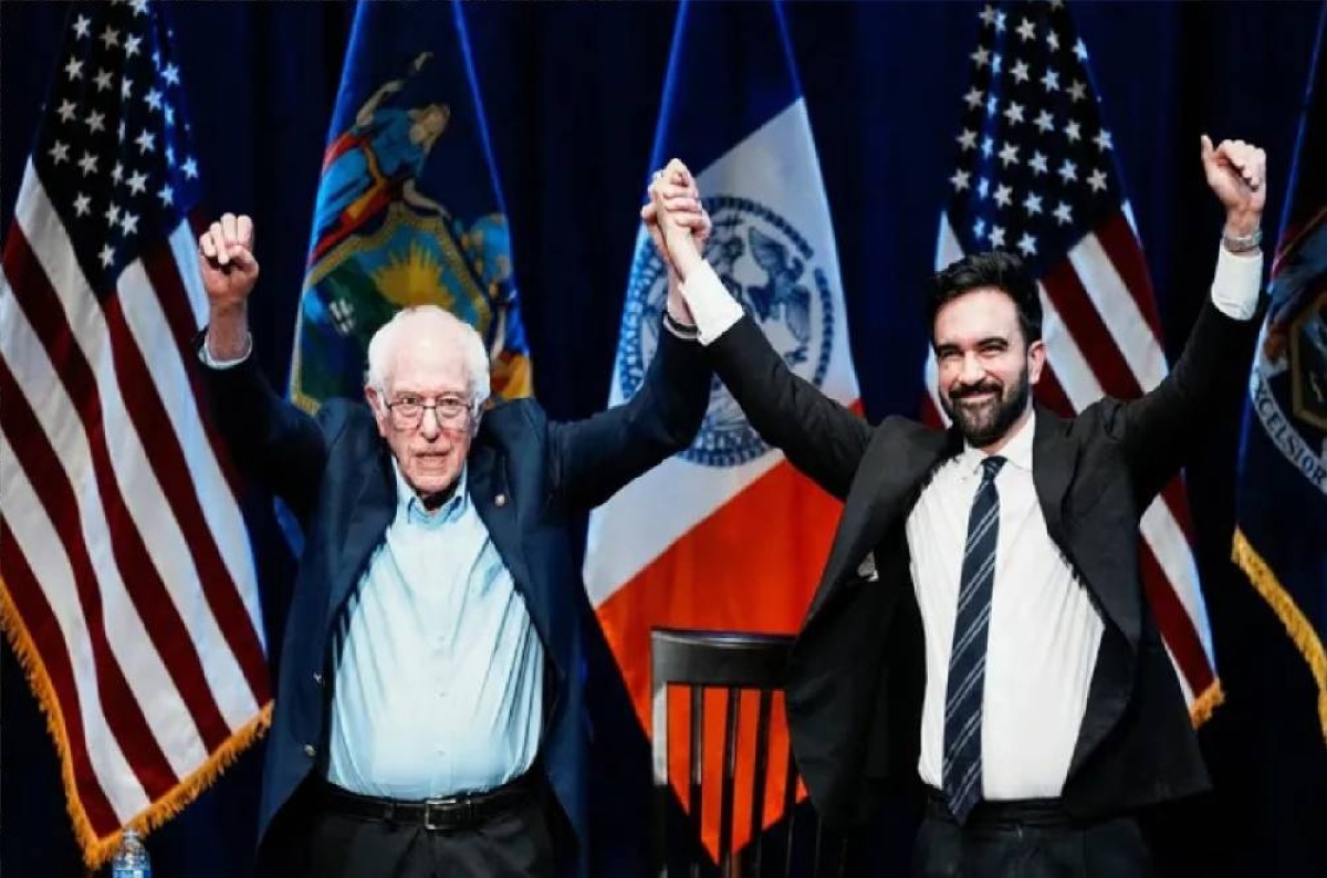 دعم بيرني لممداني يشعل سباق عمدة نيويورك