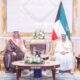 أمير الكويت يلتقي الأمير تركي بن محمد لتعزيز العلاقات
