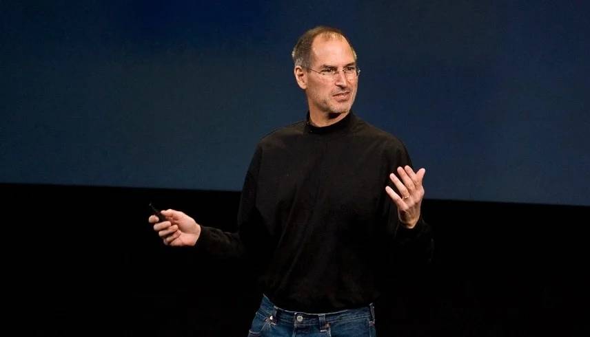 إرث ستيف جوبز: فلسفة الابتكار وظهور iPhone 17