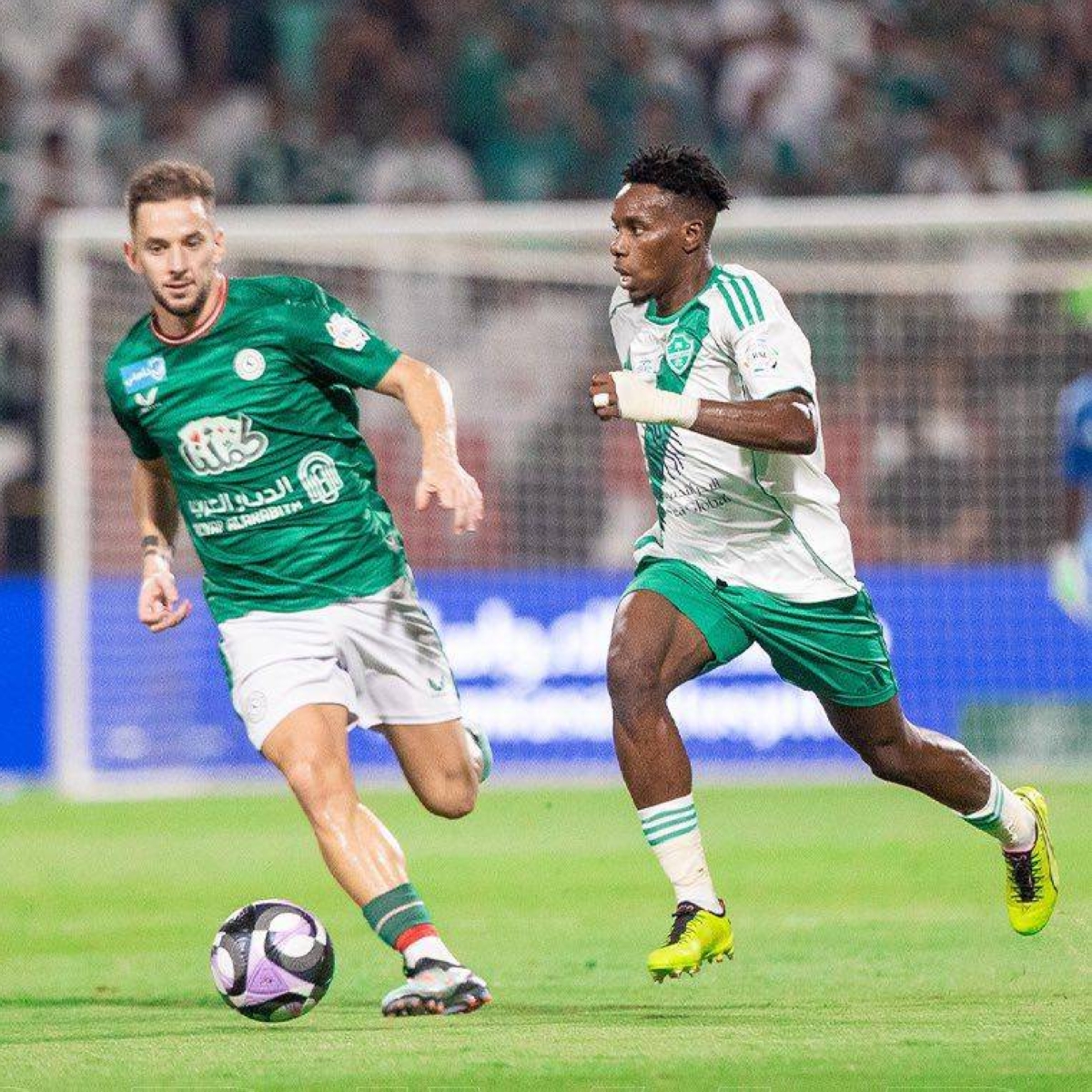 زكريا هوساوي يتألق مع الأهلي: بداية قوية ومبشرة