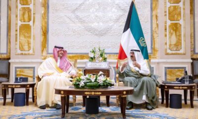 أمير الكويت ووزير الداخلية يبحثان التعاون الأمني والعلاقات الثنائية