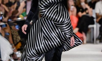 أبرز تصاميم جريئة في أسبوع الموضة بنيويورك 2025