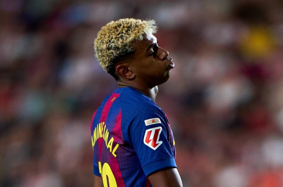 برشلونة يخسر يامال ضد نيوكاسل ودي يونغ يعود للملعب