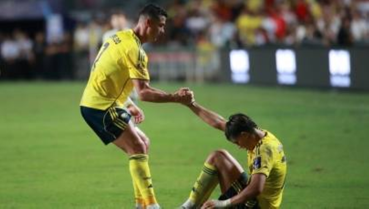 رونالدو يدافع عن جواو فيليكس ويصف المنتقدين بالحمقى