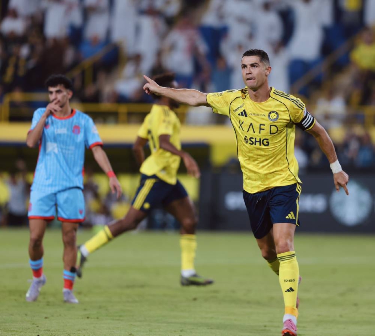 رونالدو يتفوق على روما ويصبح سابع هدافي الدوري التاريخيين
