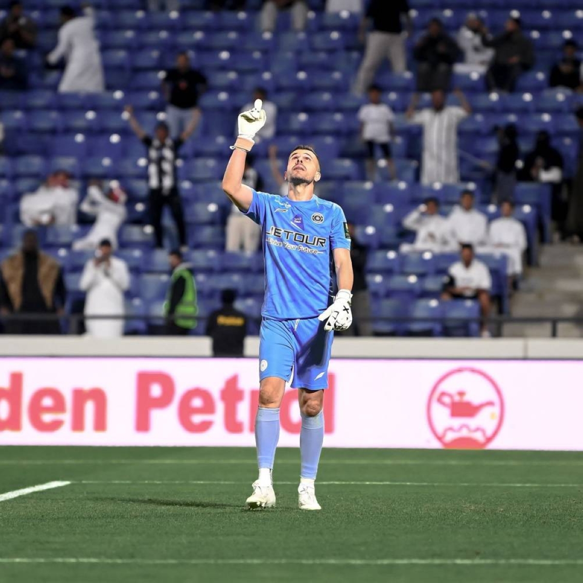 غروهي: الحارس المنقذ لفريق الشباب في الدوري السعودي