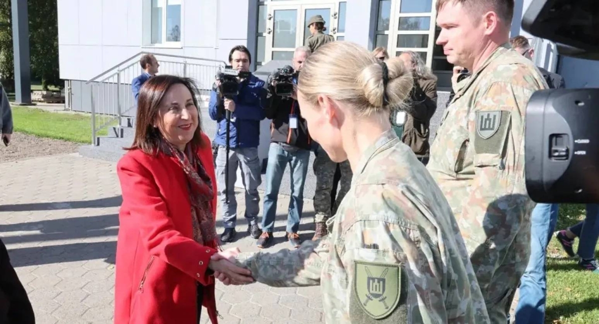 تشويش على طائرة وزيرة الدفاع الإسبانية قرب كالينينجراد