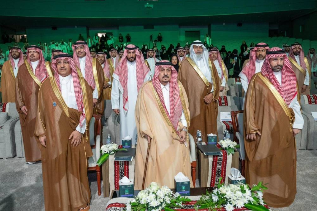 أمير الرياض يحتفل مع وزارة التعليم باليوم الوطني 95