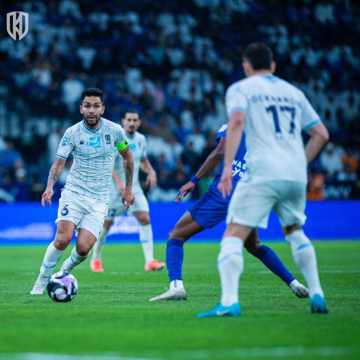 إقالة مدرب الأخدود: تحديات مواجهة الهلال الصعبة