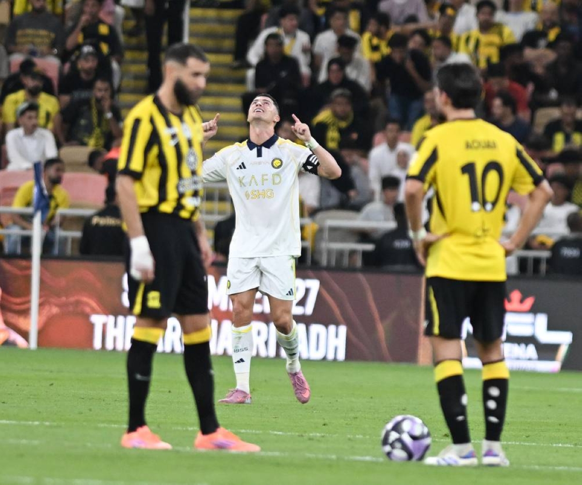 النصر يتصدر الدوري بعد فوزه على الاتحاد