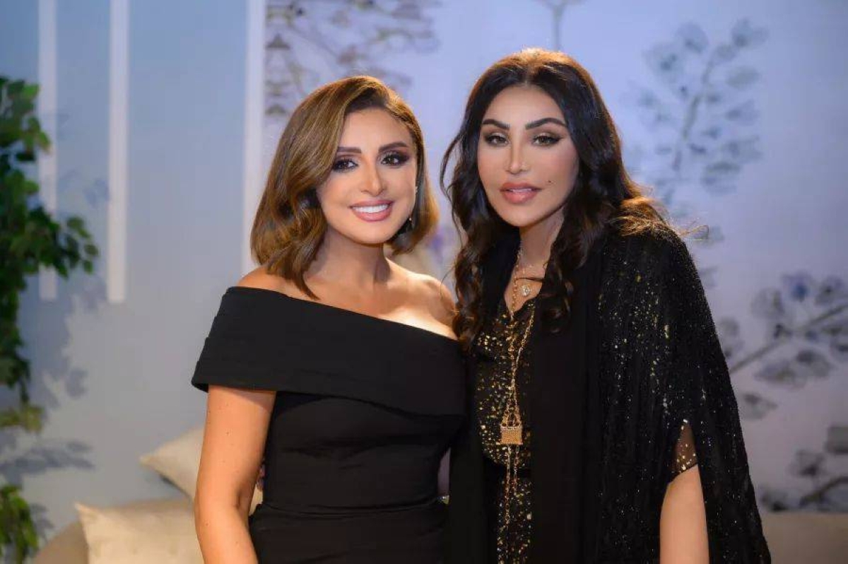 أحلام الشامسي تحتفل بنجاح حفل أنغام الأول في لندن