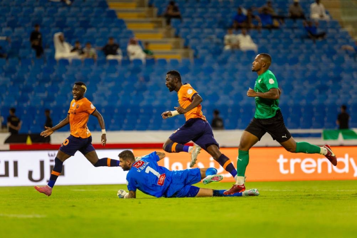 الفيحاء يهزم النجمة بثنائية ويعود للانتصارات